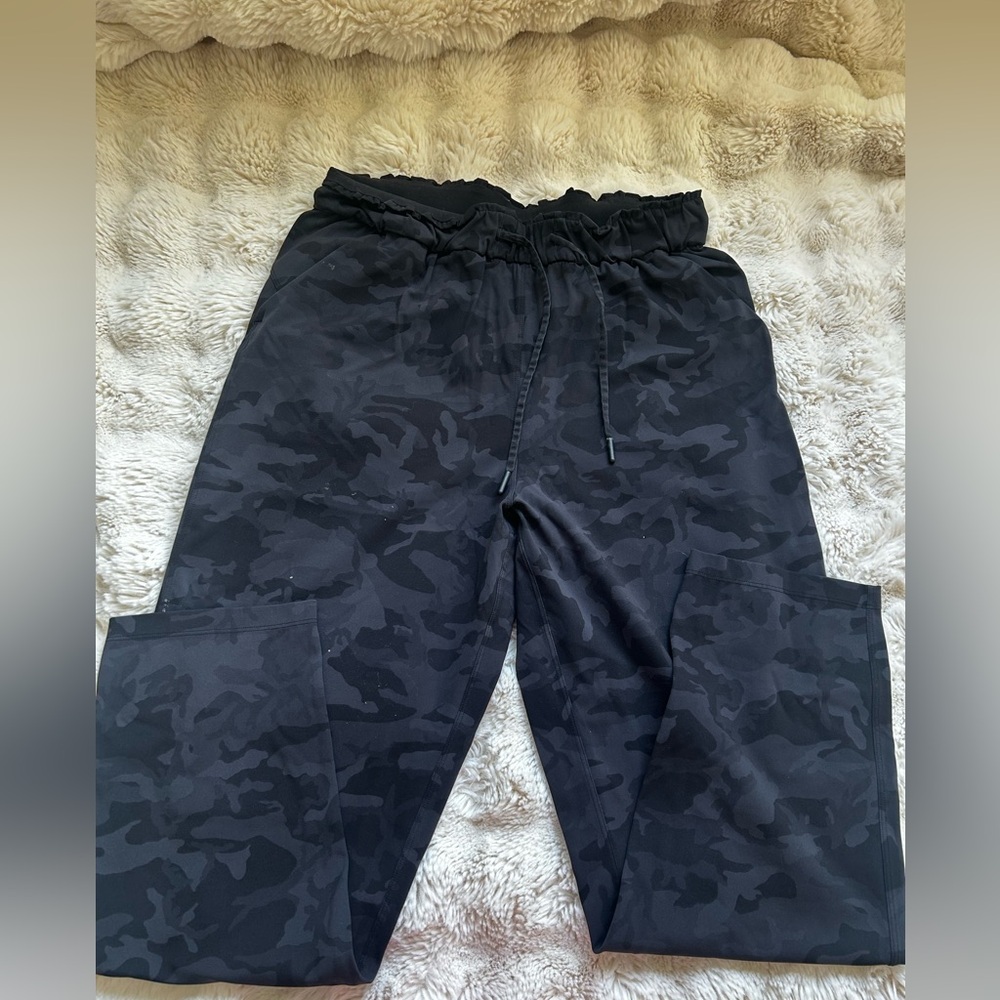 lululemon athletica Black Camo Straight Leg Pants